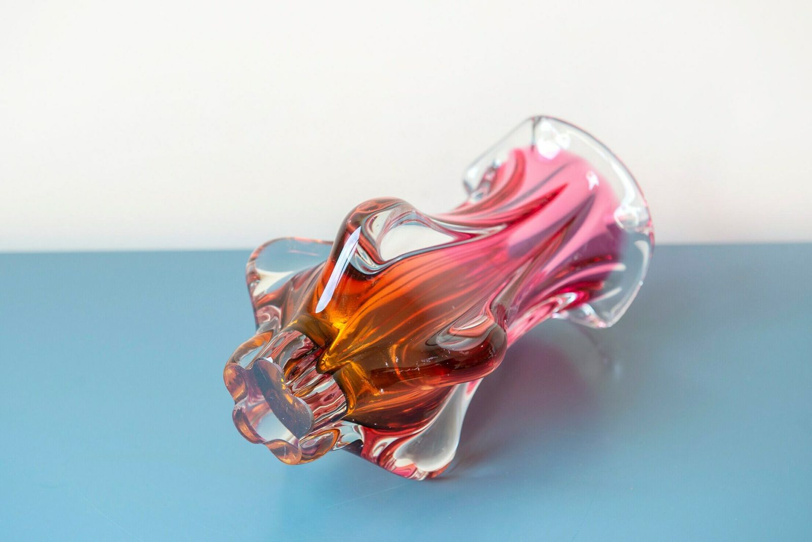 Roze Kunstglazen Vaas Van Josef Hospodka, Handgeblazen Tsjechische Bloemenvaas, Jaren 1960, Designervaas Met Geschulpte Rand, Mid Century Modern photo buy