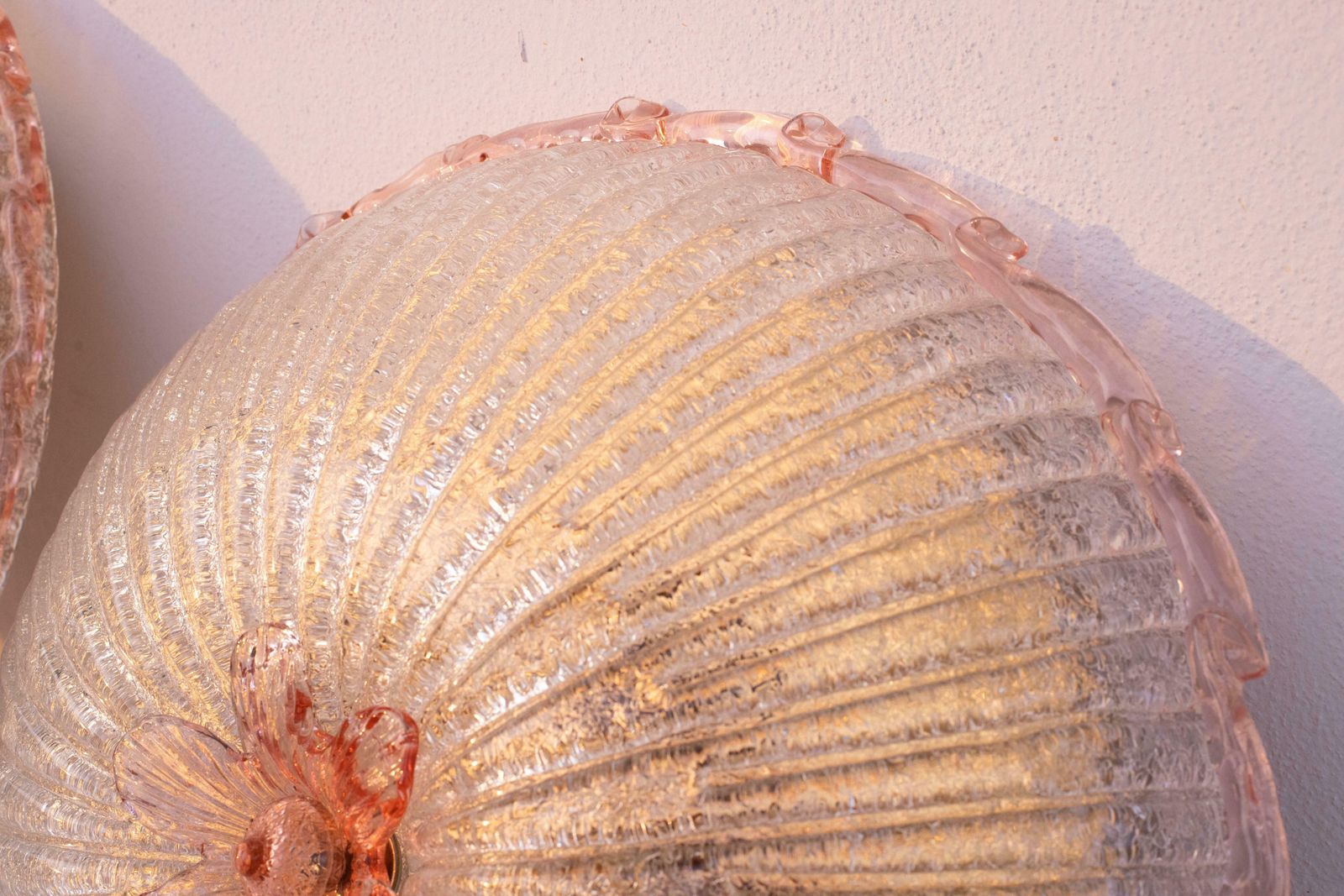 Set Of 2 Large Size Iitalian Pink And Murano Glass Ceiling Flower photo Lighting
