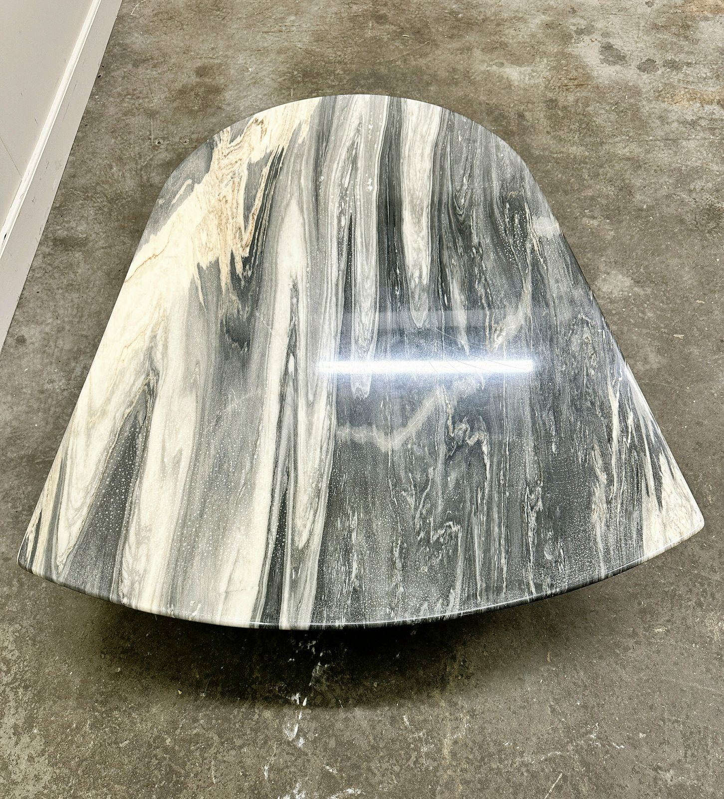 Large Vintage Unique Marble Table With Zig Zag Base, France, 1980s. photo vinterior