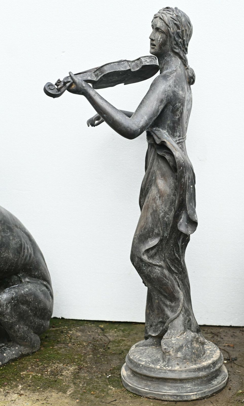 Bronze Female Violinist Statue Roman Maiden Garden Art Violinist photo vinterior