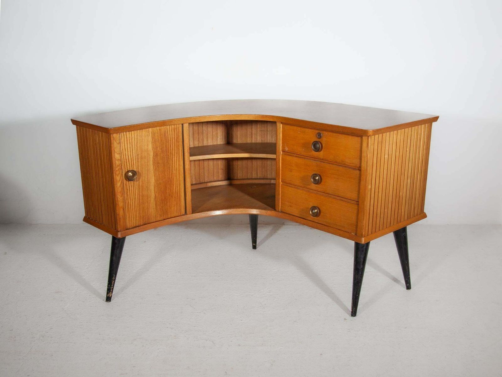 Boomerang Shaped Desk, Shop Counter, 1950s By Alfred Hendrickx photo 3792.0