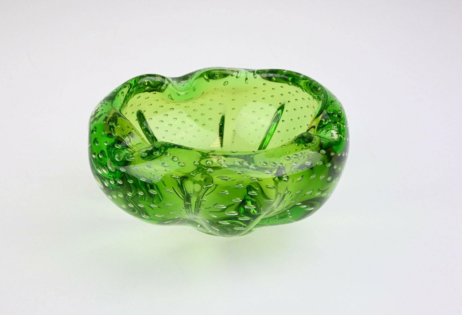 Hana Machovska Mstisov Mid Century Ashtray, Czech Art Mid Century , Vintage Glass Bowl photo Home Decor