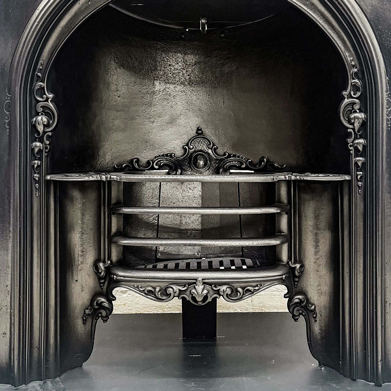 Antique Early Victorian Cast Iron Arched Insert photo furniture