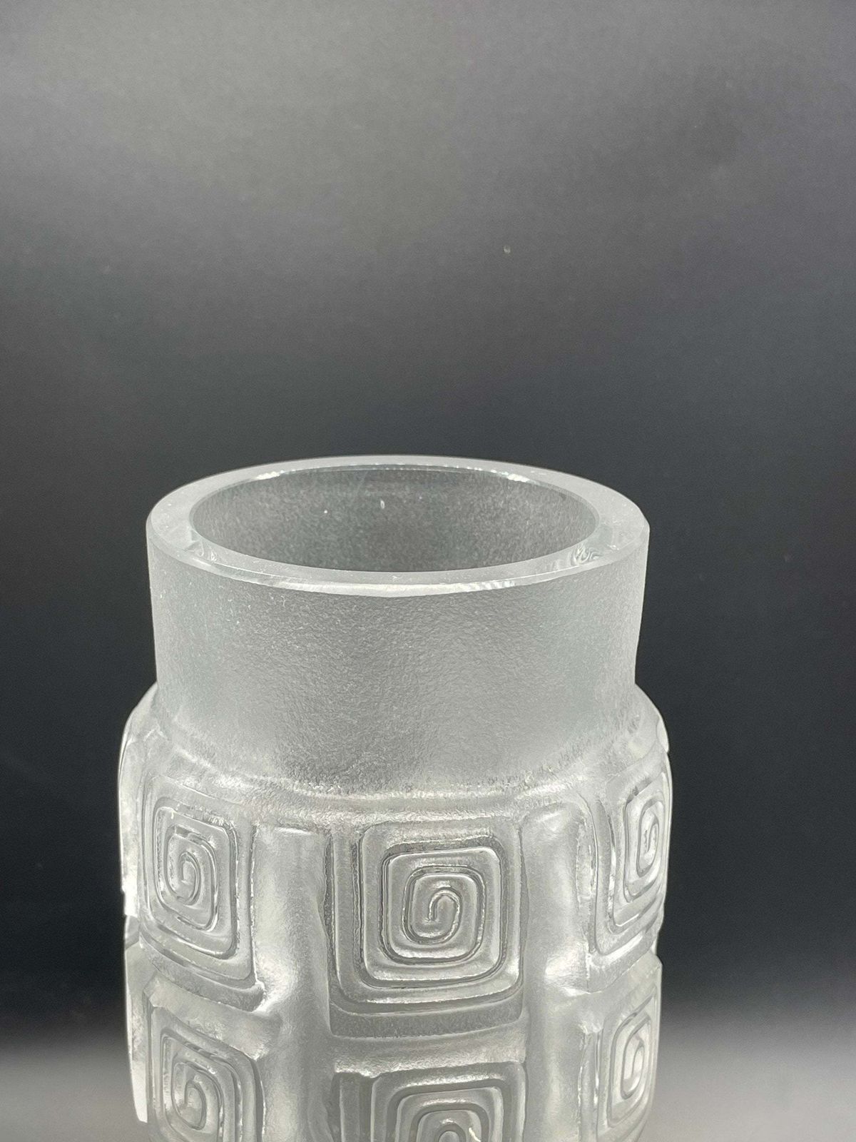 1970s Peill & Putzler Brutalist Swirl Glass Vase photo vinterior