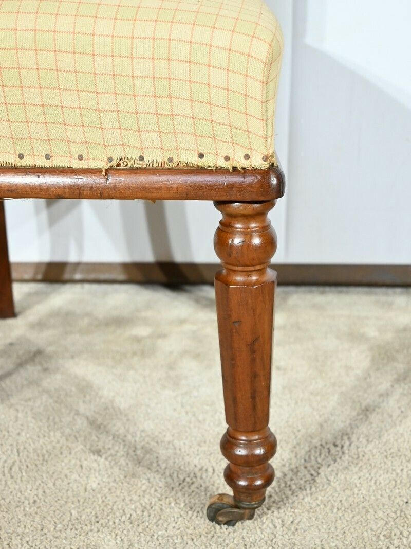 Furniture Pair Of Cuban Mahogany Chairs, Restoration Period – Early 19th Century photo