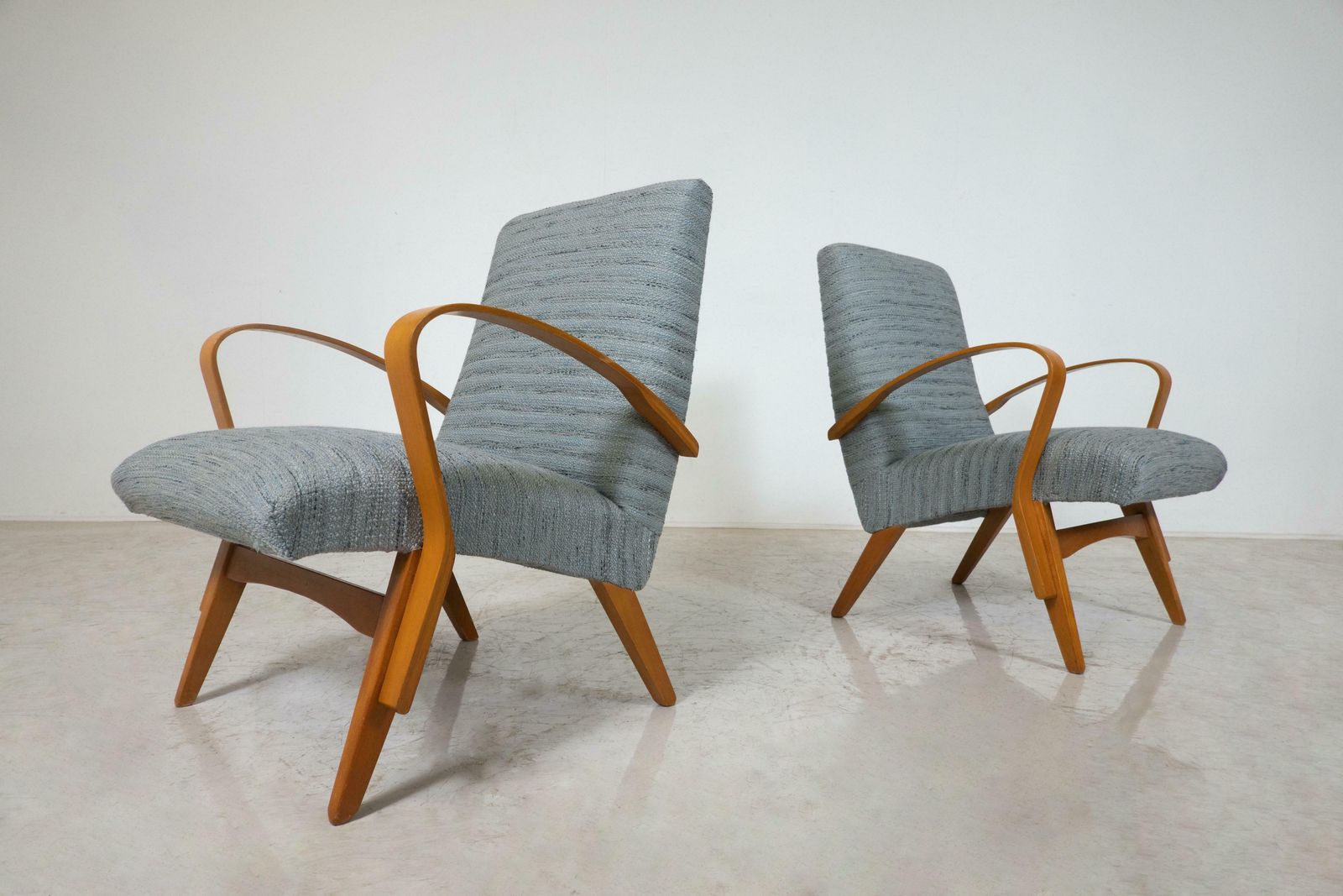 Mid Century Modern Pair Of Armchairs, 1950s, Czech Republic (New Uphostery) photo 4395.0