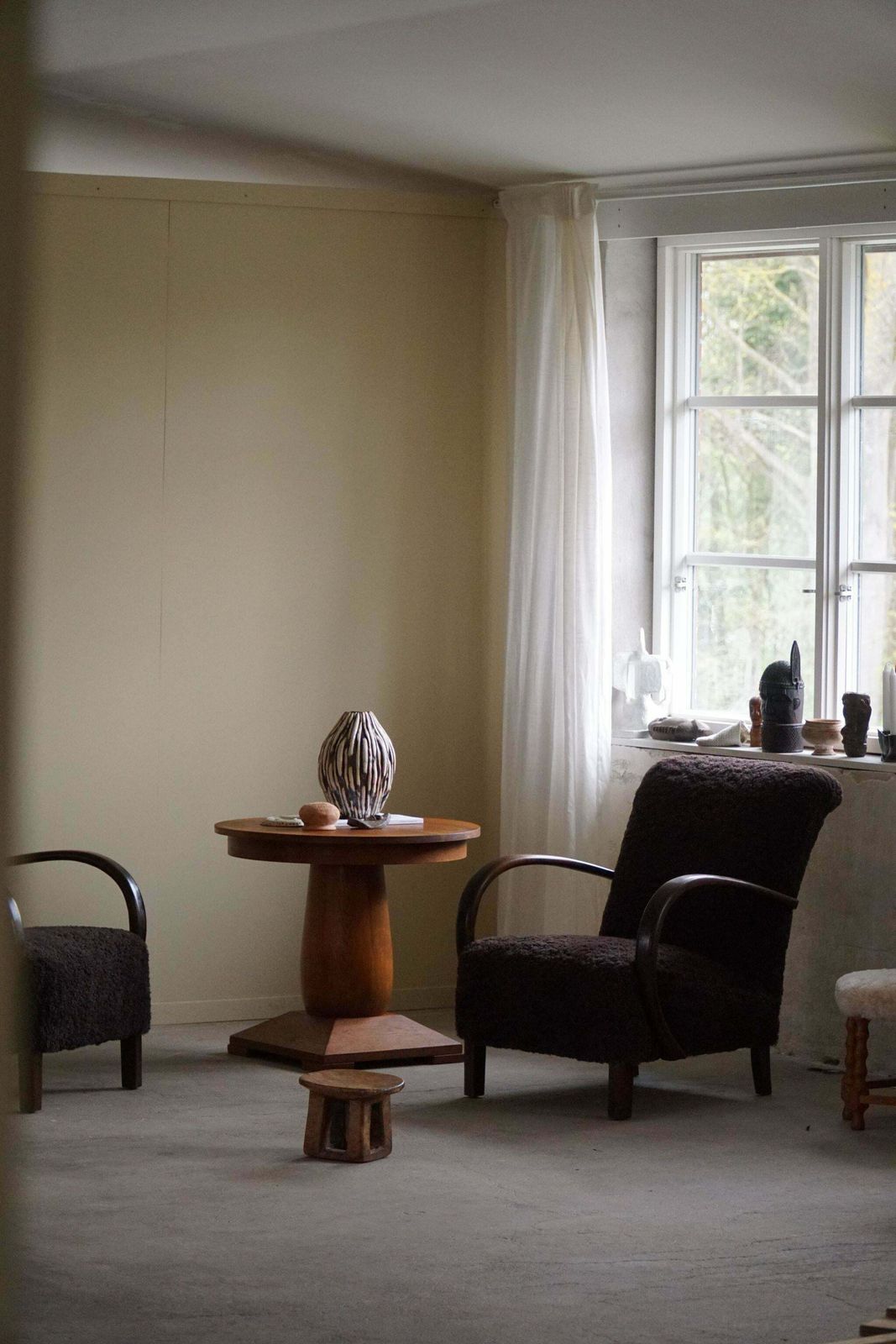 photo furniture A Pair Of Danish Mid Century Modern Lounge Chairs In Beech & Lambswool, 1940s