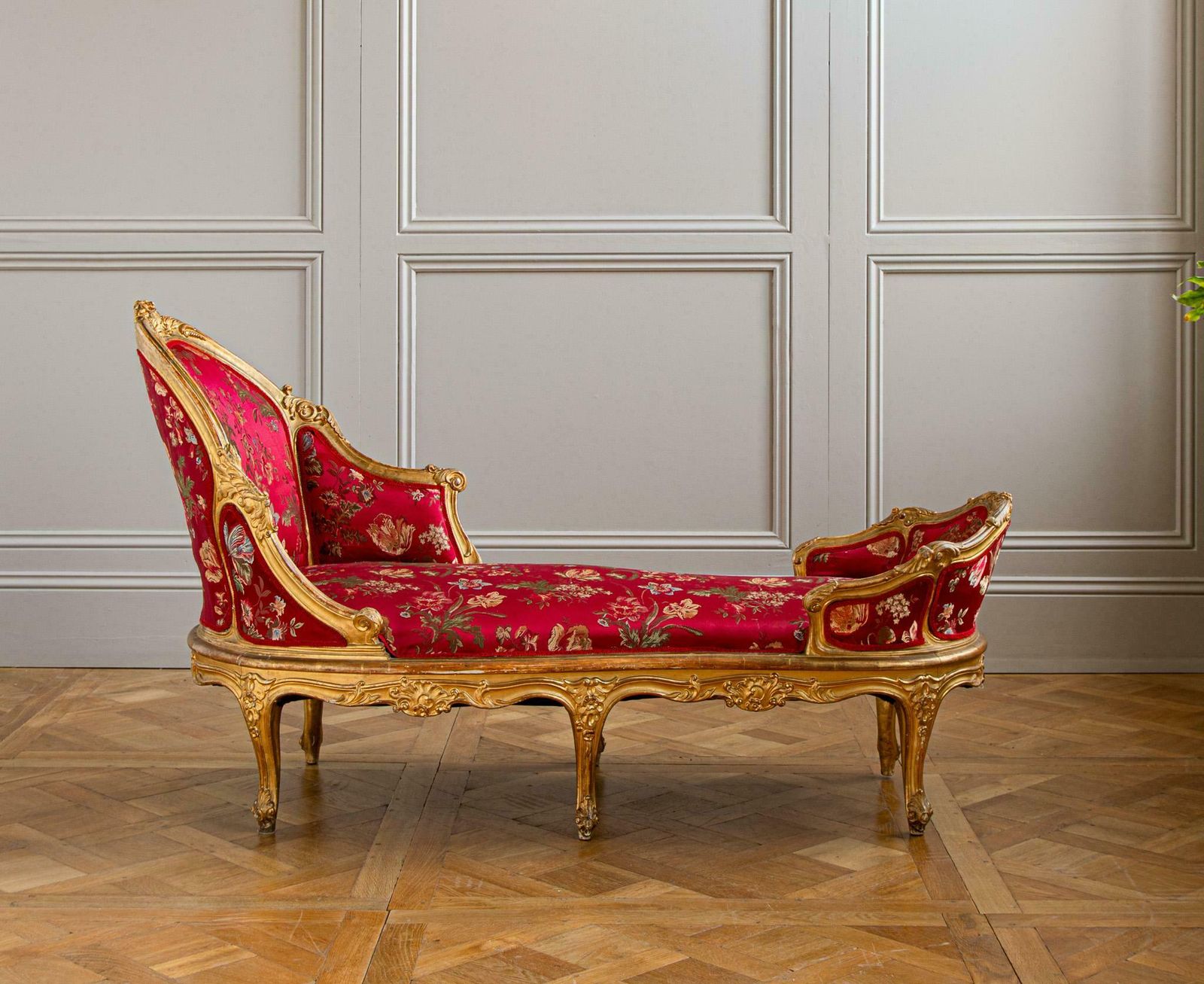 photo furniture Circa 1880 Italian Giltwood Lxv Style Chaise Longue
