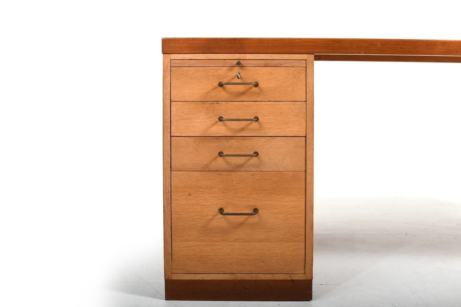 Early Desk By Ejnar Larsen & Aksel Bender Madsen photo furniture