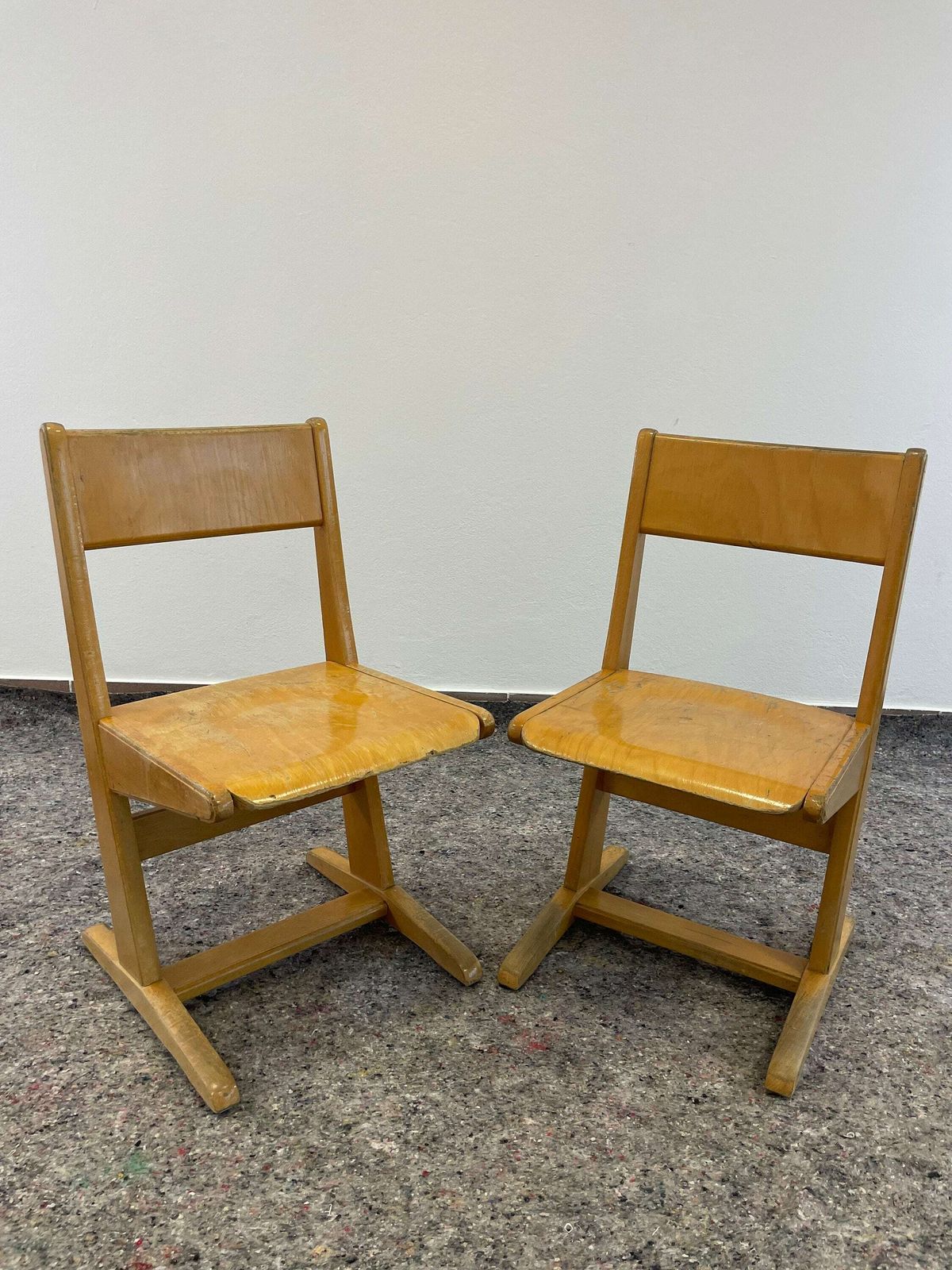 1 Of 2 Vintage Classroom Chair/ Retro School Chair/ Wooden Kids Chair/ Vintage Wood Chair / School Chairs / Vintage Kids Decor / Classroom