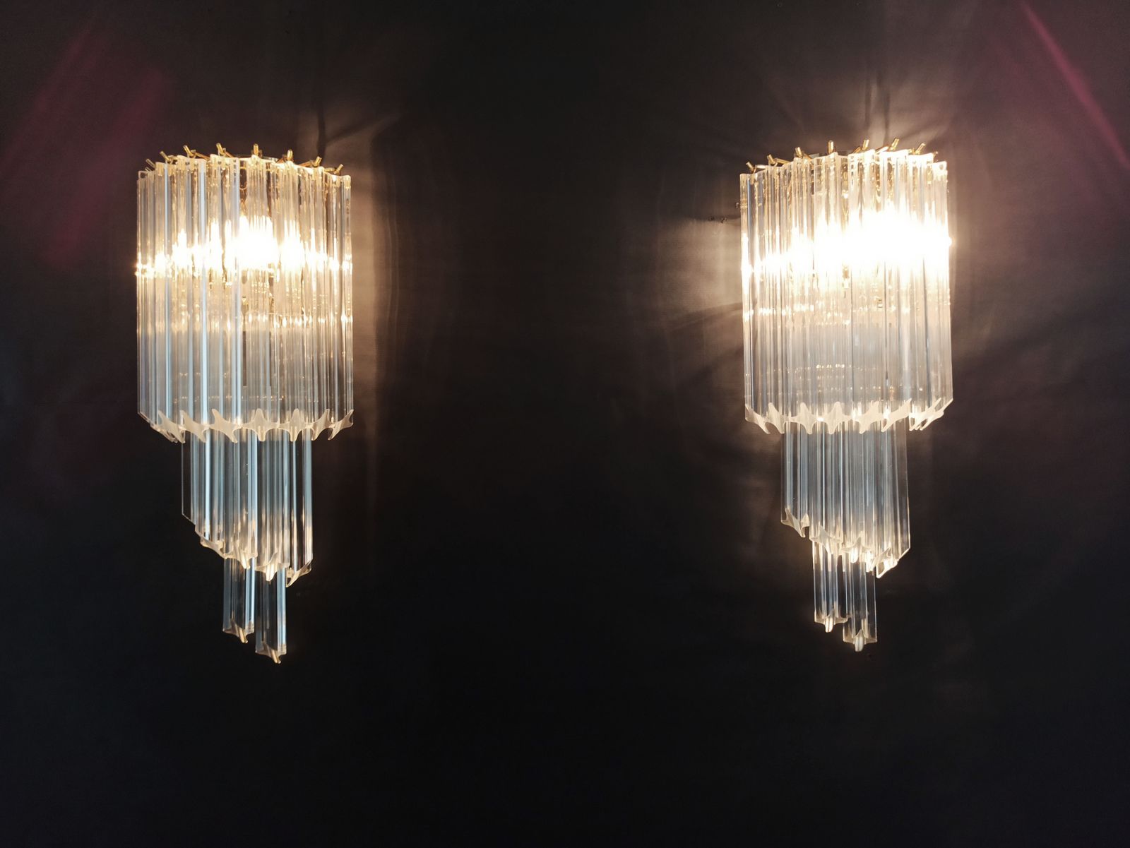 Pair Of Vintage Murano Wall Sconce – 16 Quadriedri Trasparent Prism   Golden Frame photo furniture
