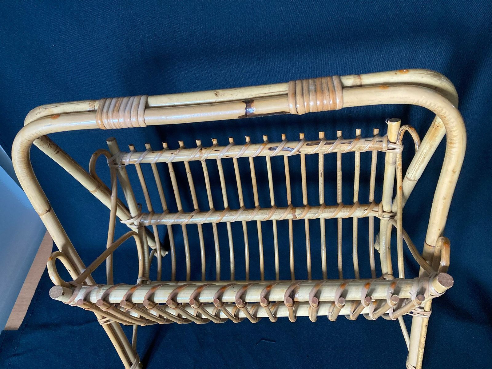 Franco Albini Style Rattan Bamboo Magazine Rack Newspaper Stand, France, 1950s / Vintage Magazine Rack / Retro Magazine Rack Bamboo photo furniture