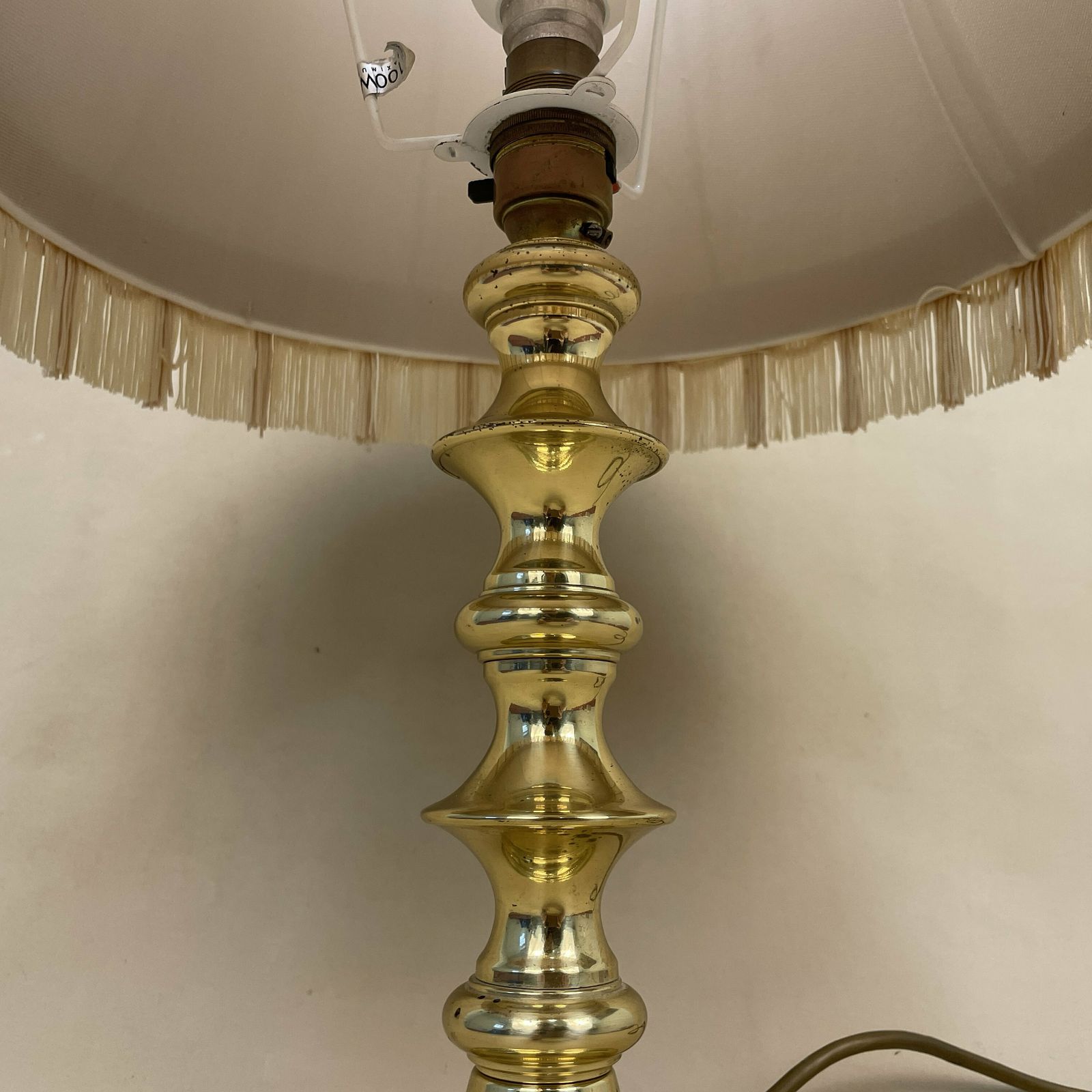 Antique Metal Gold Brass Lamp Light Bedside Side Table Desk Column Pillar Base Ornate Detail Round Medium Vintage Patterned Tassel Shade photo Lighting