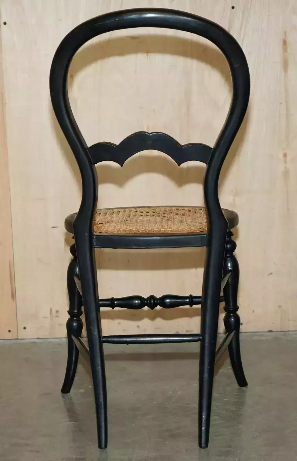 photo vinterior Four Fine And Antique Regency Bergere Mother Of Pearl Ebonised Side Chairs