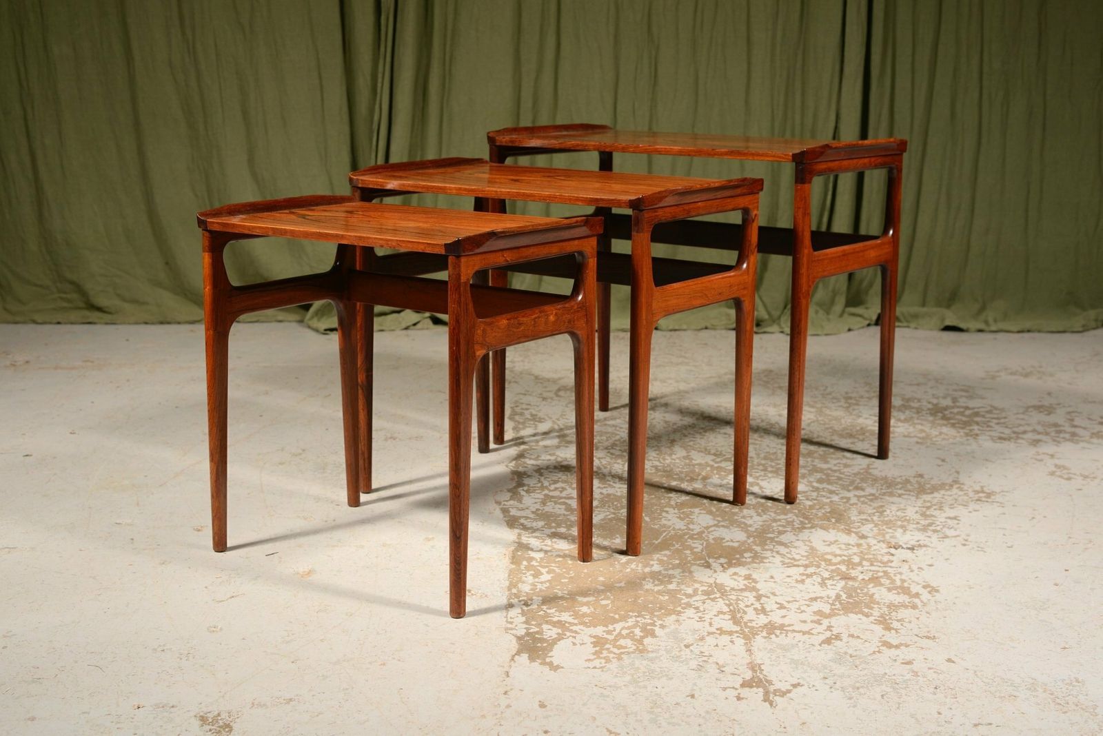 A Mid Century Nest Of Three Rosewood Tables By Domus Danica For Heltborg Møbler   C.1960 photo vinterior