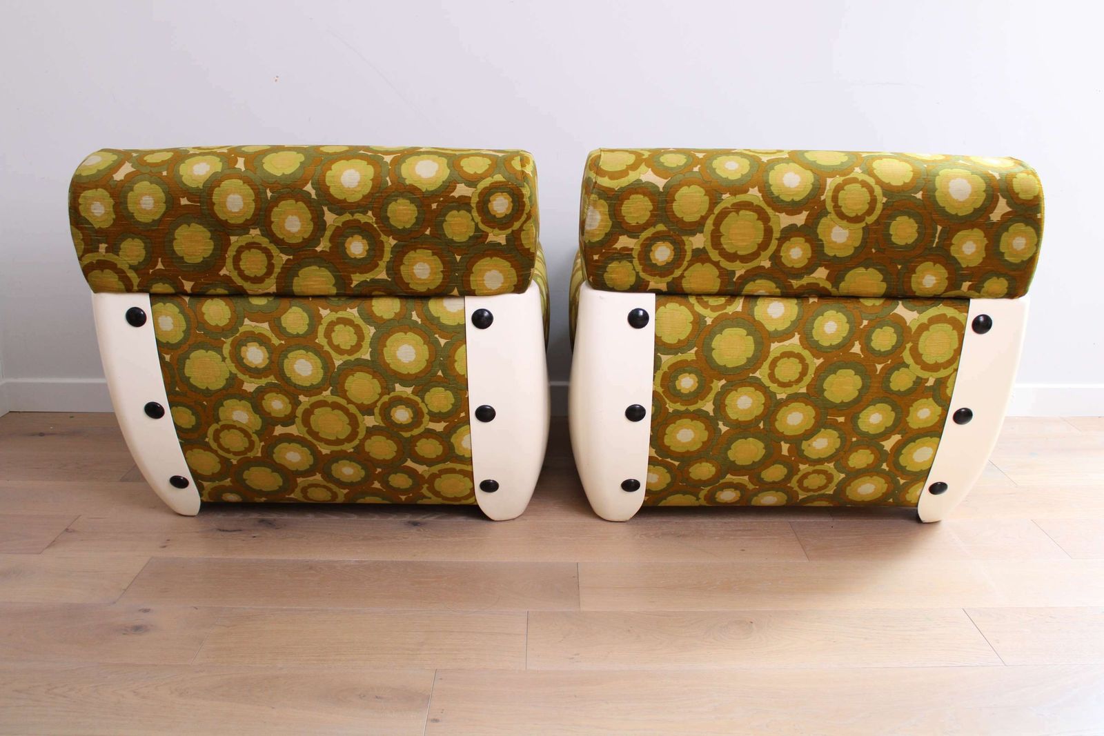 A Pair Of Vintage Mid Century Modern Arm Chairs   Italy 1970s photo 3200.0