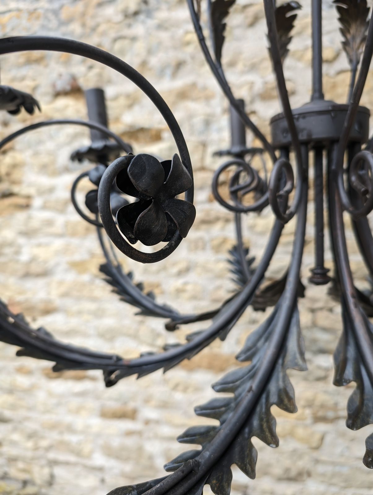 Antique, Metal, 8 Branch, Wired Chandelier photo Lighting