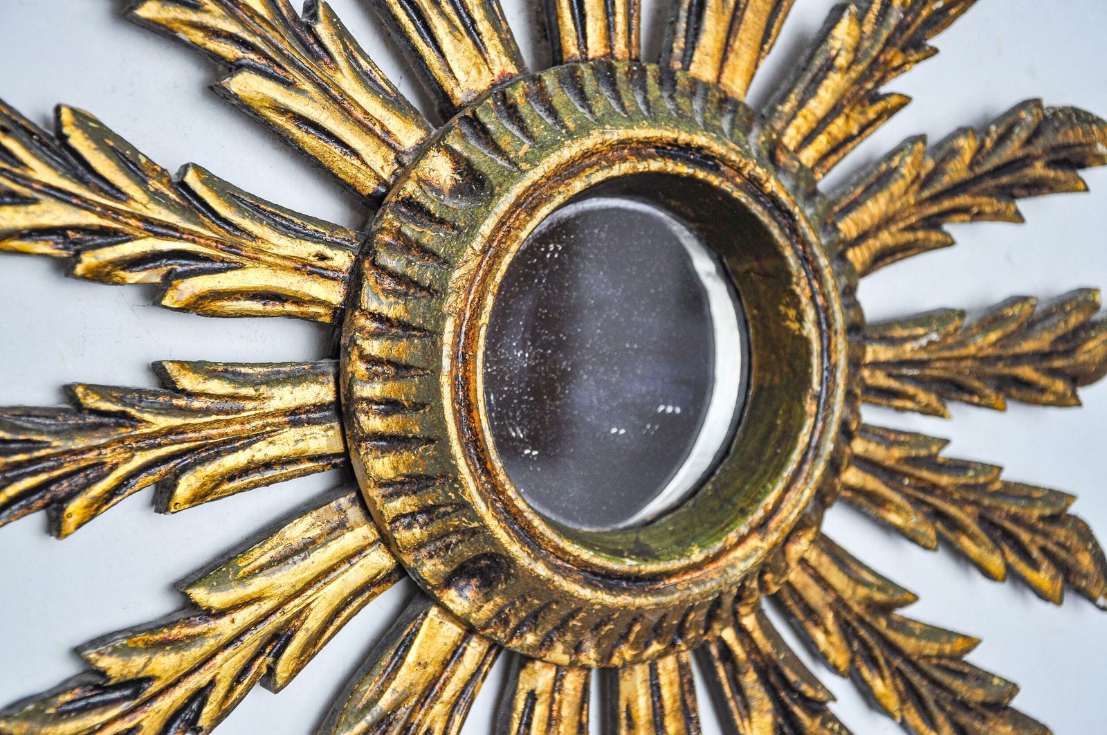 Sun Mirror In Gilded Wood, France, 1960, 38 Cm photo vinterior