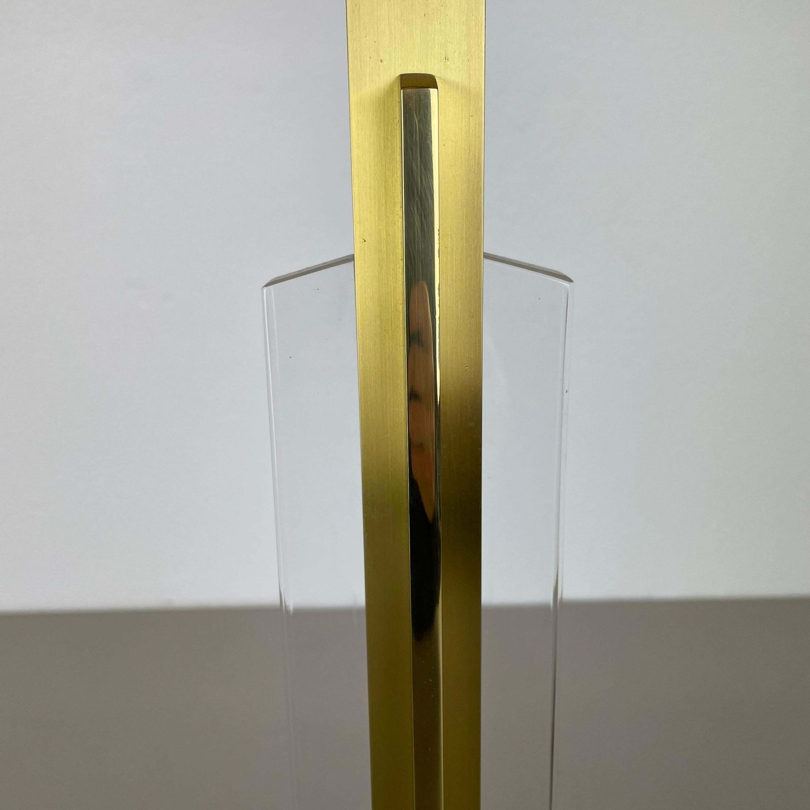 Heavy 71cm Hollywood Regency Style Brass And Acryl Table Light, Italy 1970s photo buy
