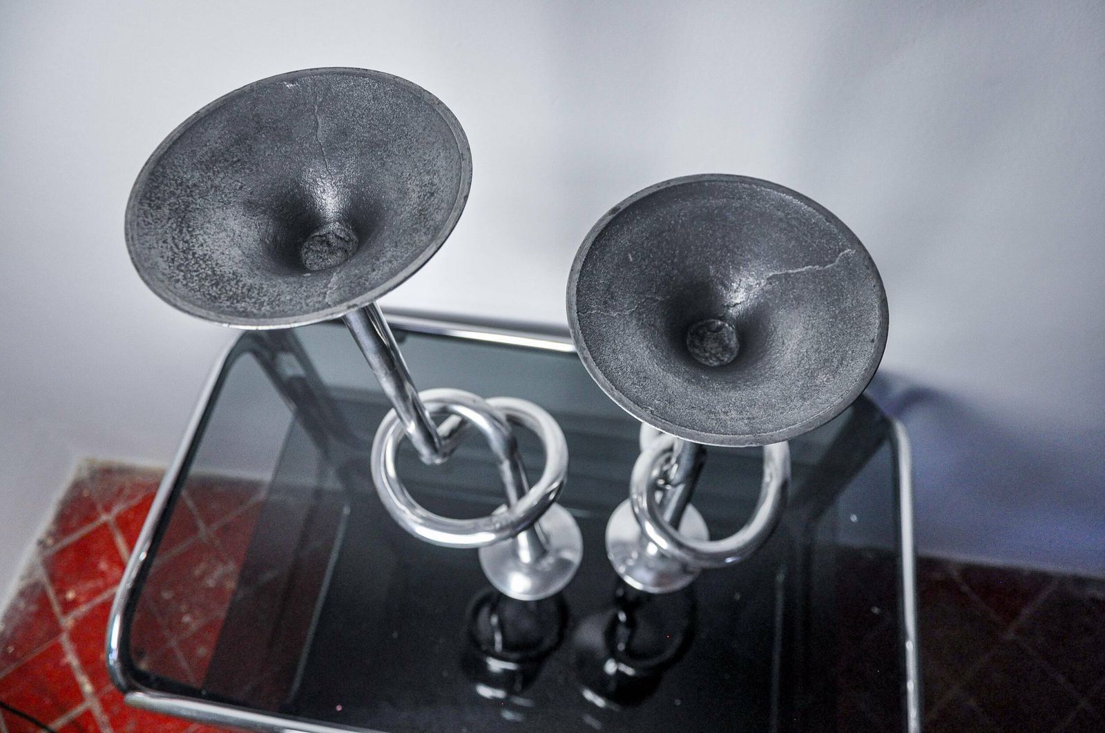 Pair Of Xl Knotted Candlesticks In Aluminum, Italy, 1980 photo vintage