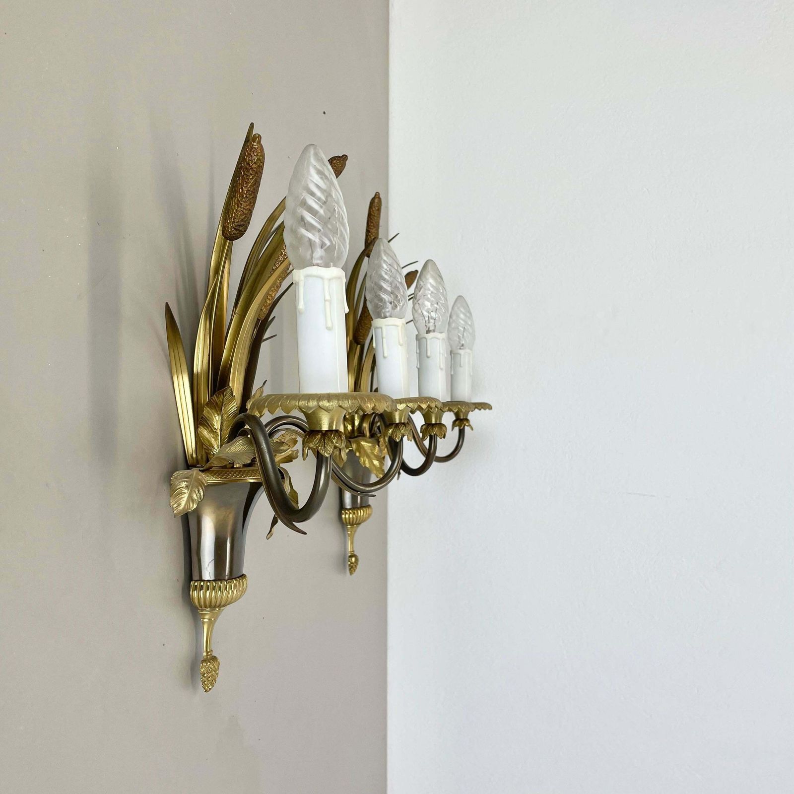 Set Of 2 Heavy Brass Florentiner Wall Lights By Maison Charles, France 1970s photo Lighting