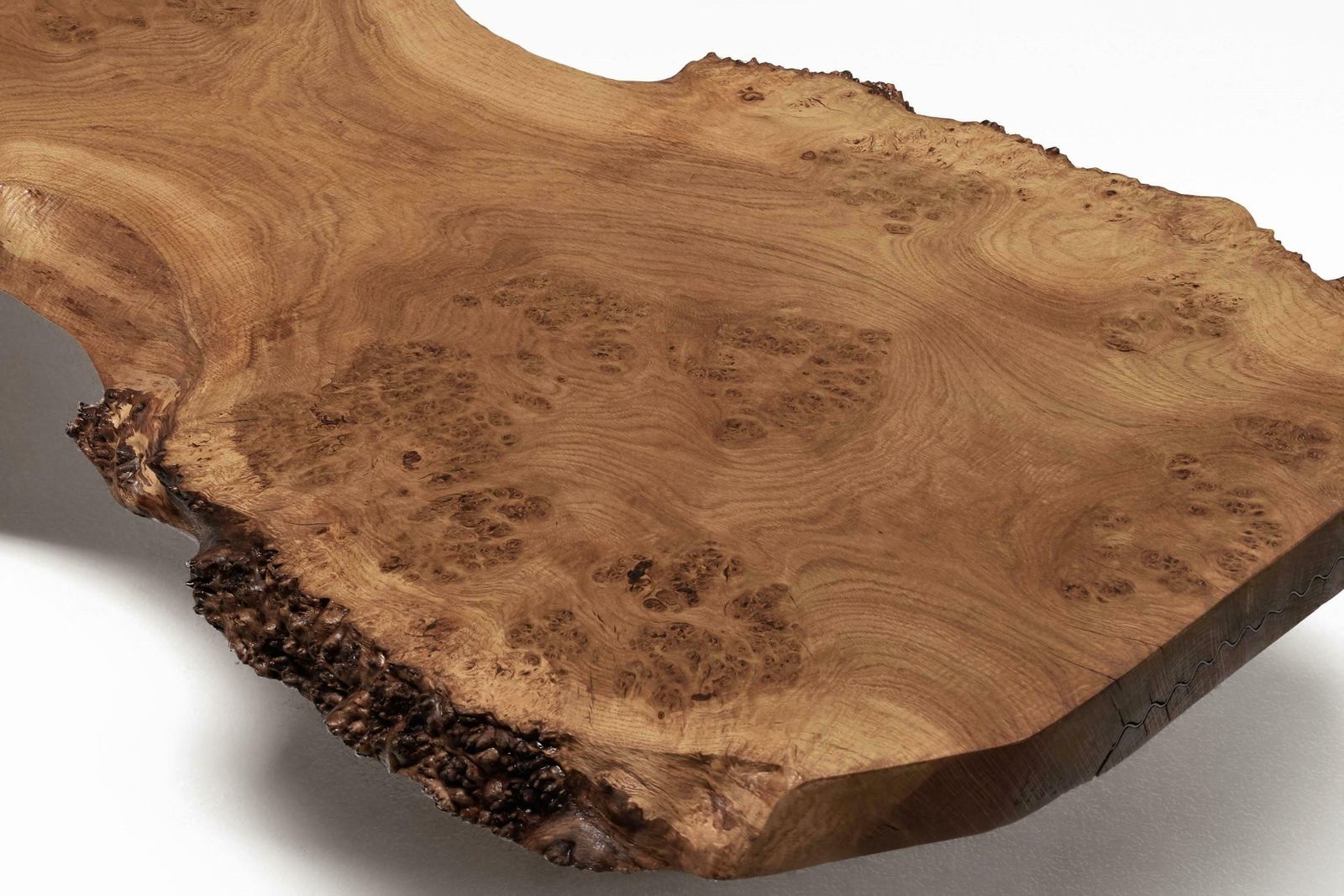 photo furniture Exceptional And Large Coffee Table, English Oak Burl, 1970s.