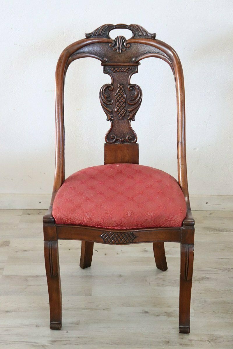 photo vinterior Early 19th Century Dining Chairs In Carved Walnut, Set Of 2