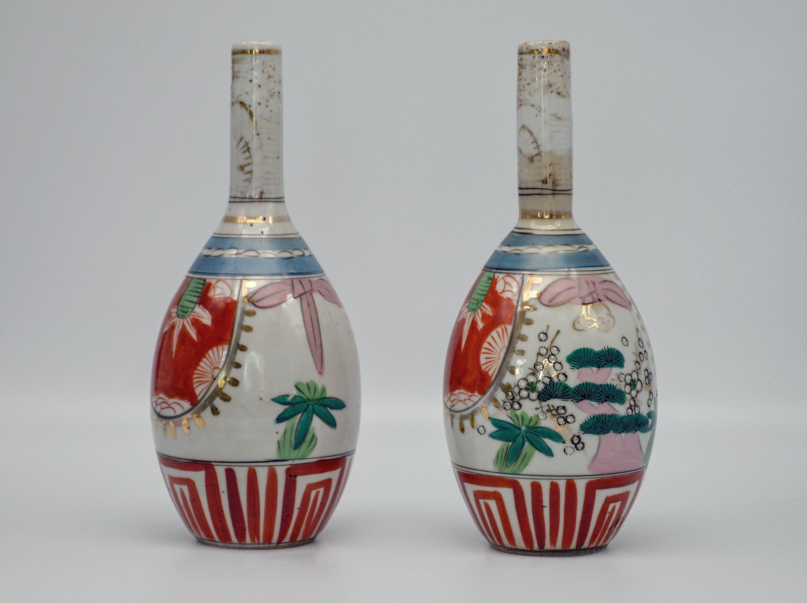 Pair Of Kutani Vases / Sake Bottles Dating From Meiji To Early Showa Period photo 125.0