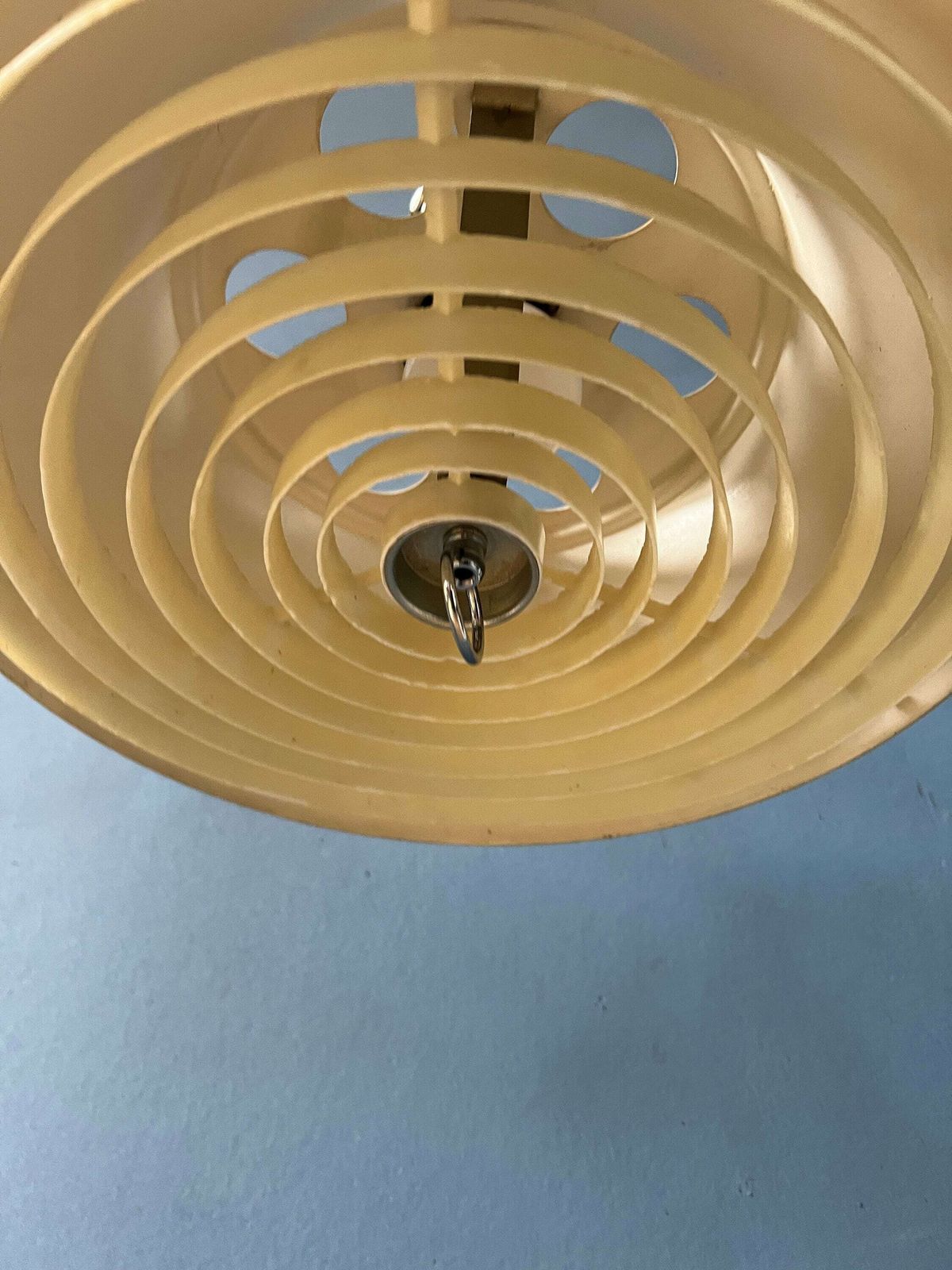 photo for sale Gele Mid Century Metalen Hanglamp