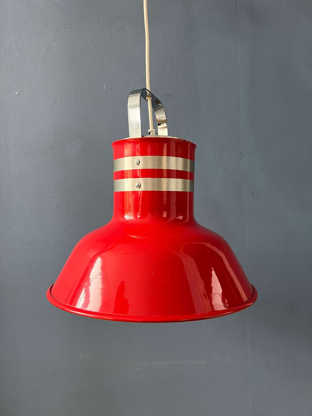 Rode 'Bucket' Space Age Hanglamp Van Ateljé Lyktan photo vinterior