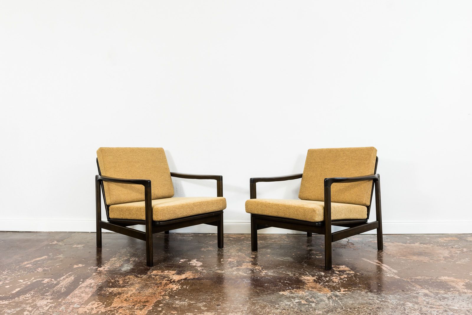 Pair Of Orange Restored Mid Century Armchairs By Zenon Bączyk, 1960's photo 1300.0