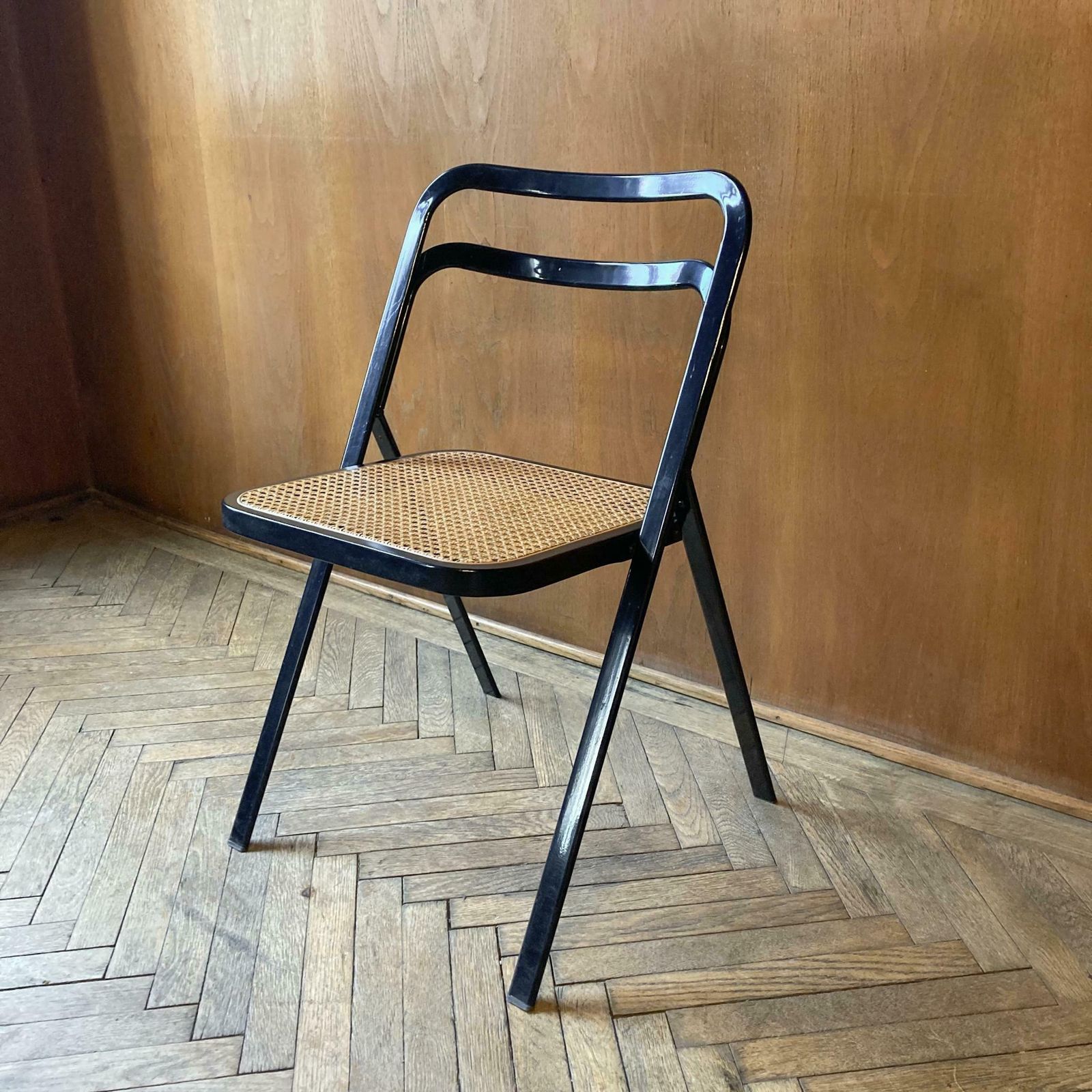 Mid Century Modern Folding Chairs Viennese Straw By G. Cattelan, Italy 1970s photo for sale