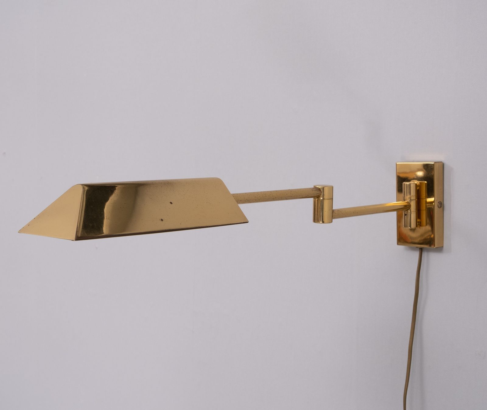 photo for sale Messing Zwenkarm Wandlamp Duitsland Jaren 1970
