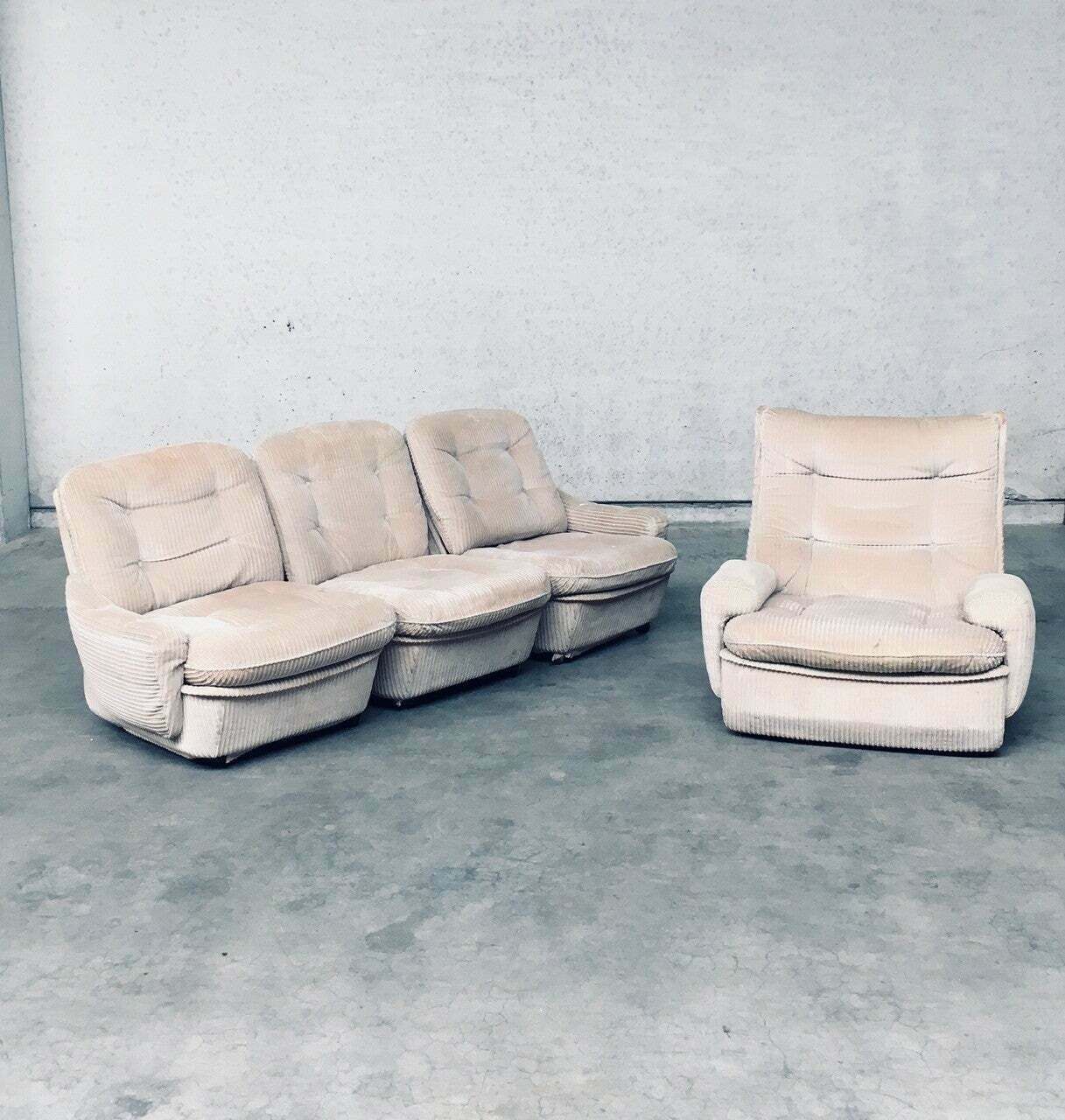 Orchid Modulaire Bank & Fauteuil Van Michel Cadestin Voor Airborne, Frankrijk, Jaren 1970 photo for sale