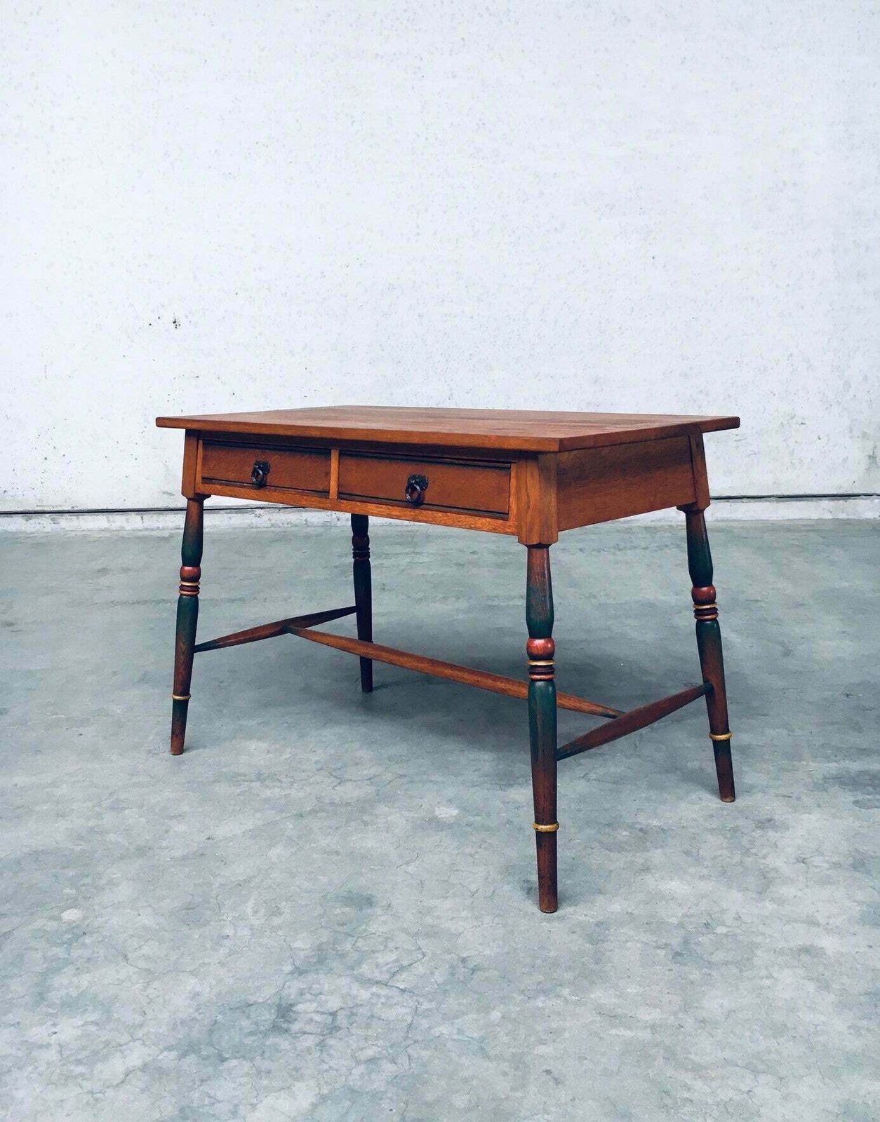 Amsterdam School Design Geschilderd Bureau, Nederland Jaren 1920 photo furniture