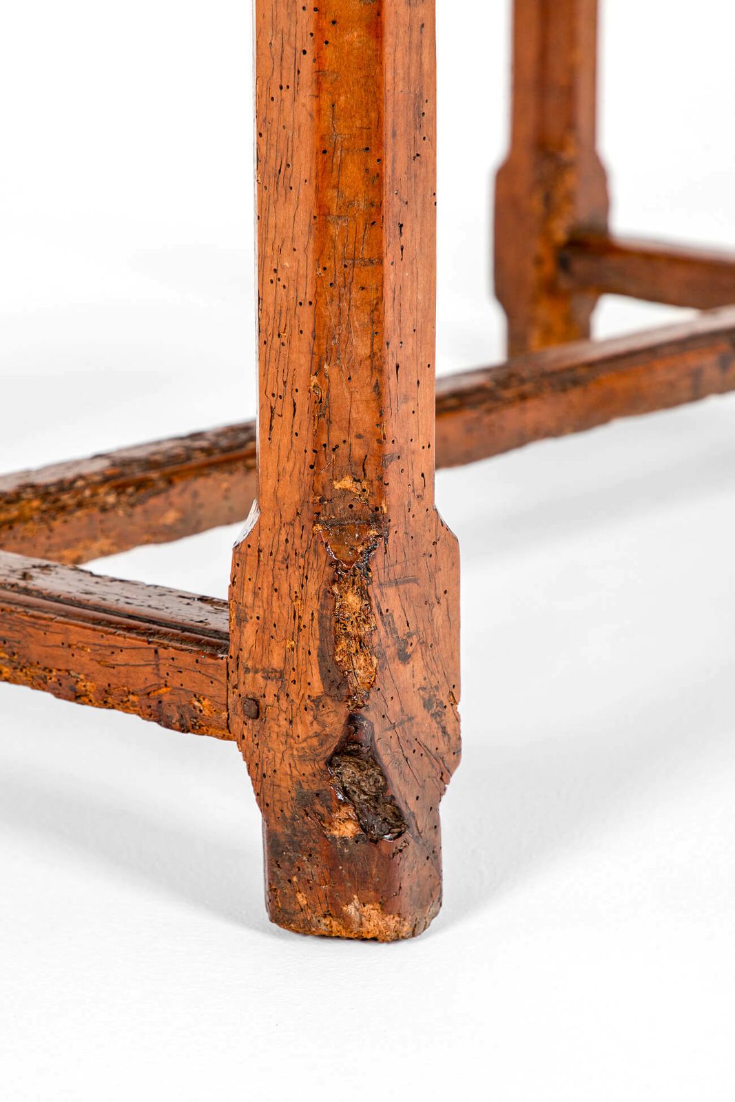 photo for sale 18th Century Oval Hall Table, 1700s