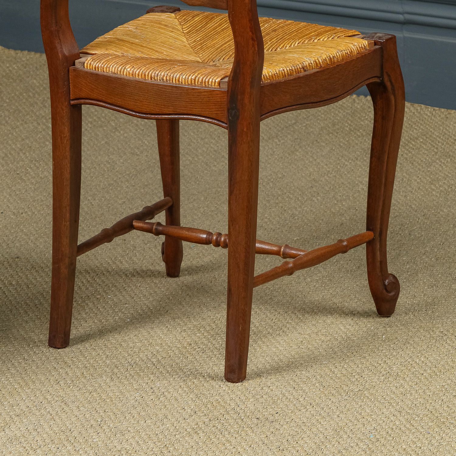 photo vinterior French Set Of 6 Six Louis XV Style Oak Ladder Back Rush Seat Kitchen Dining Chairs (Circa 1920)