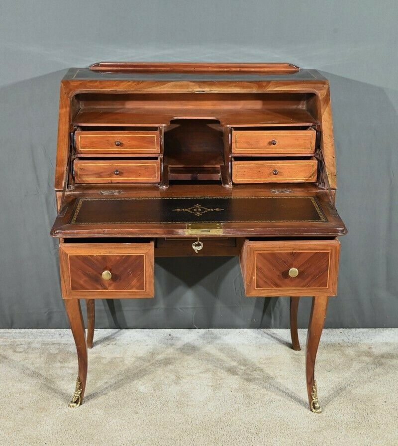 Desk In Plum And Walnut, Louis XV Period   18th Century photo vinterior