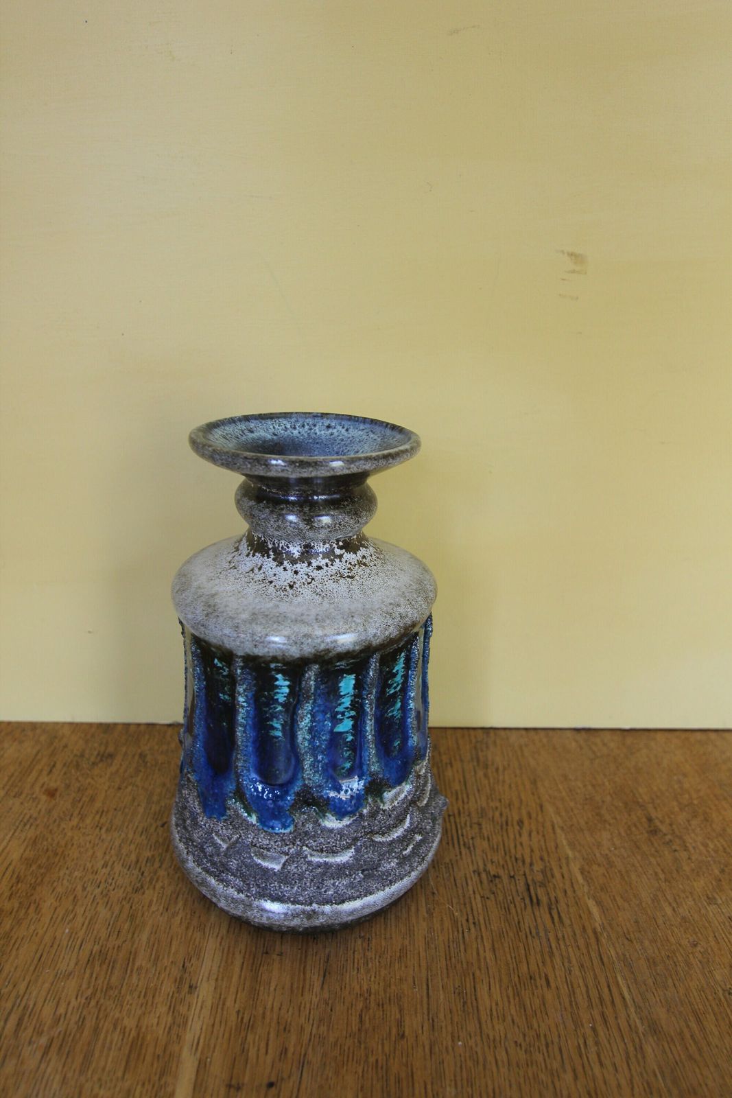 Striking 1960s Art Ceramic Fat Lava Vase By East German Pottery Strehla 18cm photo furniture