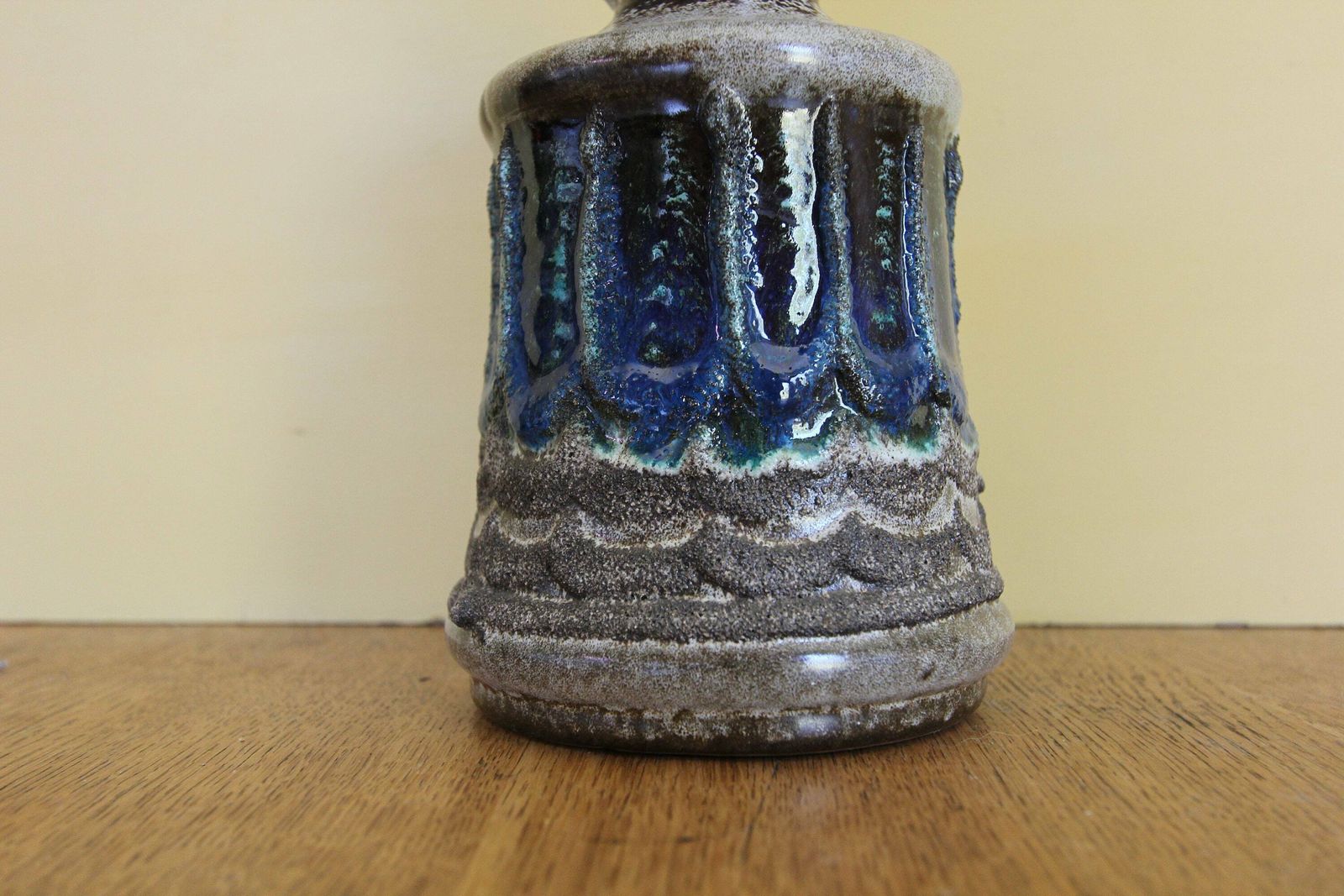 Striking 1960s Art Ceramic Fat Lava Vase By East German Pottery Strehla 18cm photo vinterior