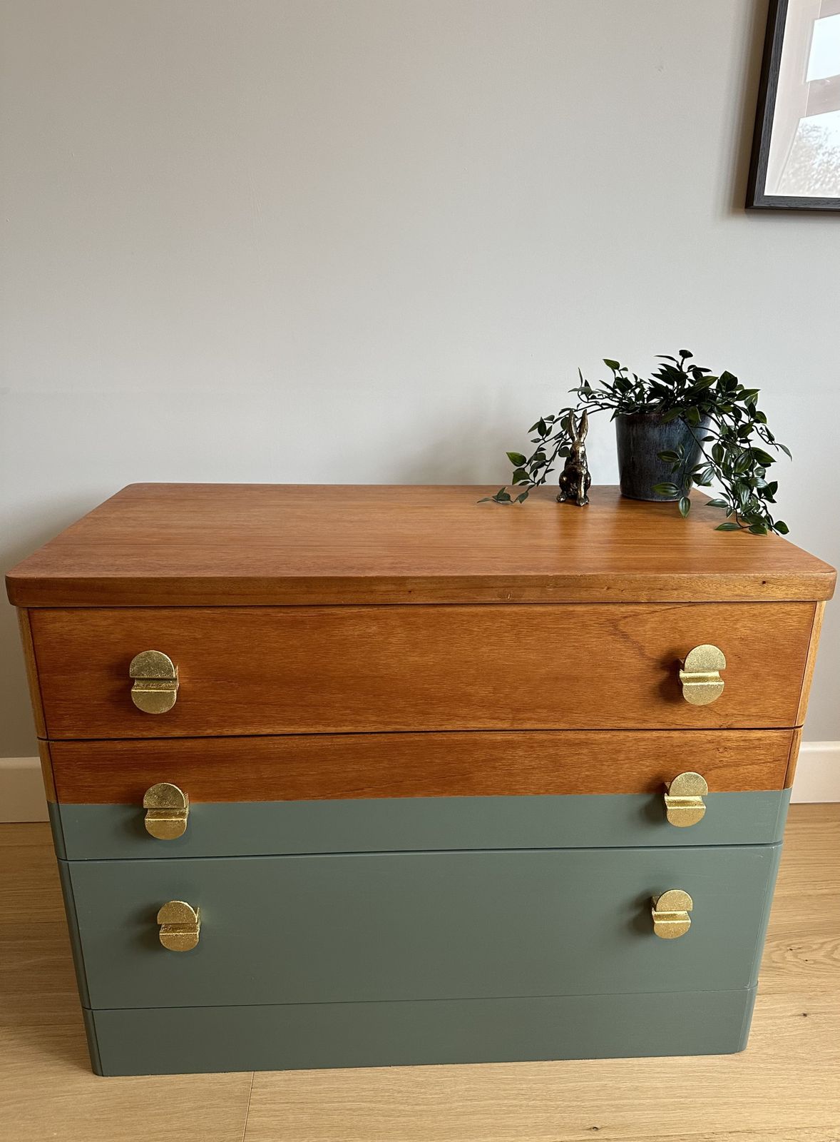 Stag Cantata 3 Drawer Dresser / Chest Of Drawers Professionally Refinished