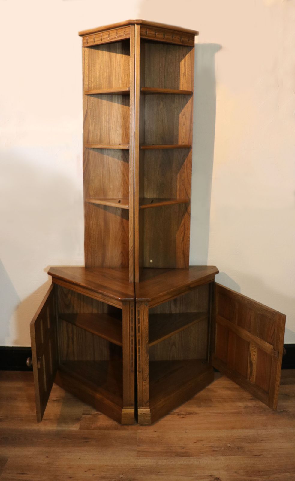 A Suite Of Ercol Elm Furniture! photo 595.0