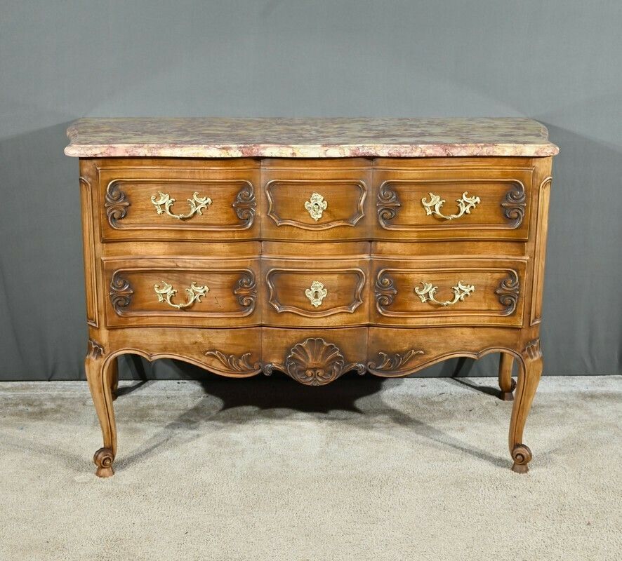 Walnut Sauté Crossbow Commode, Louis XV Style, Early 20th Century