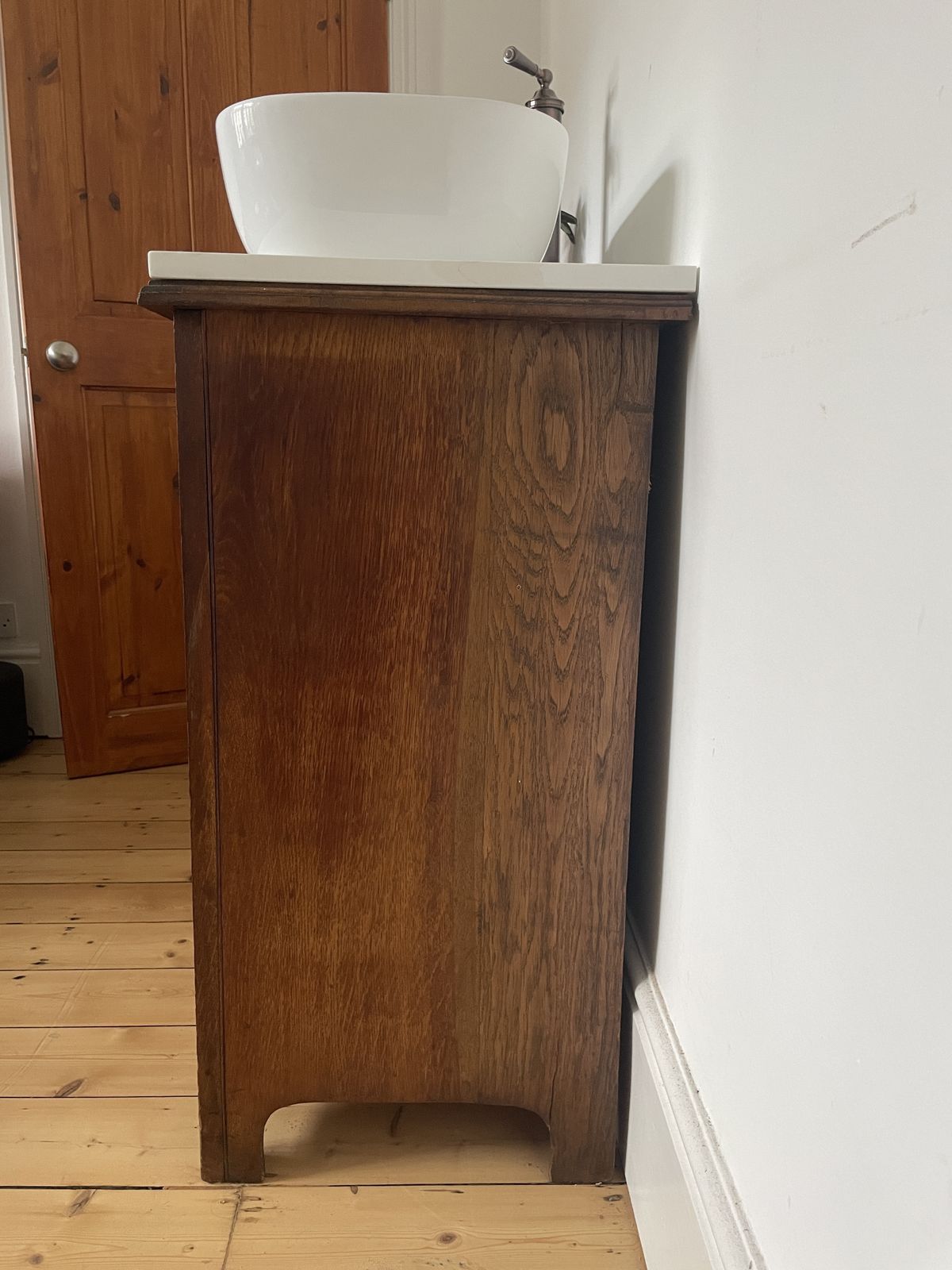 photo furniture Antique Vanity Unit, 19th Century