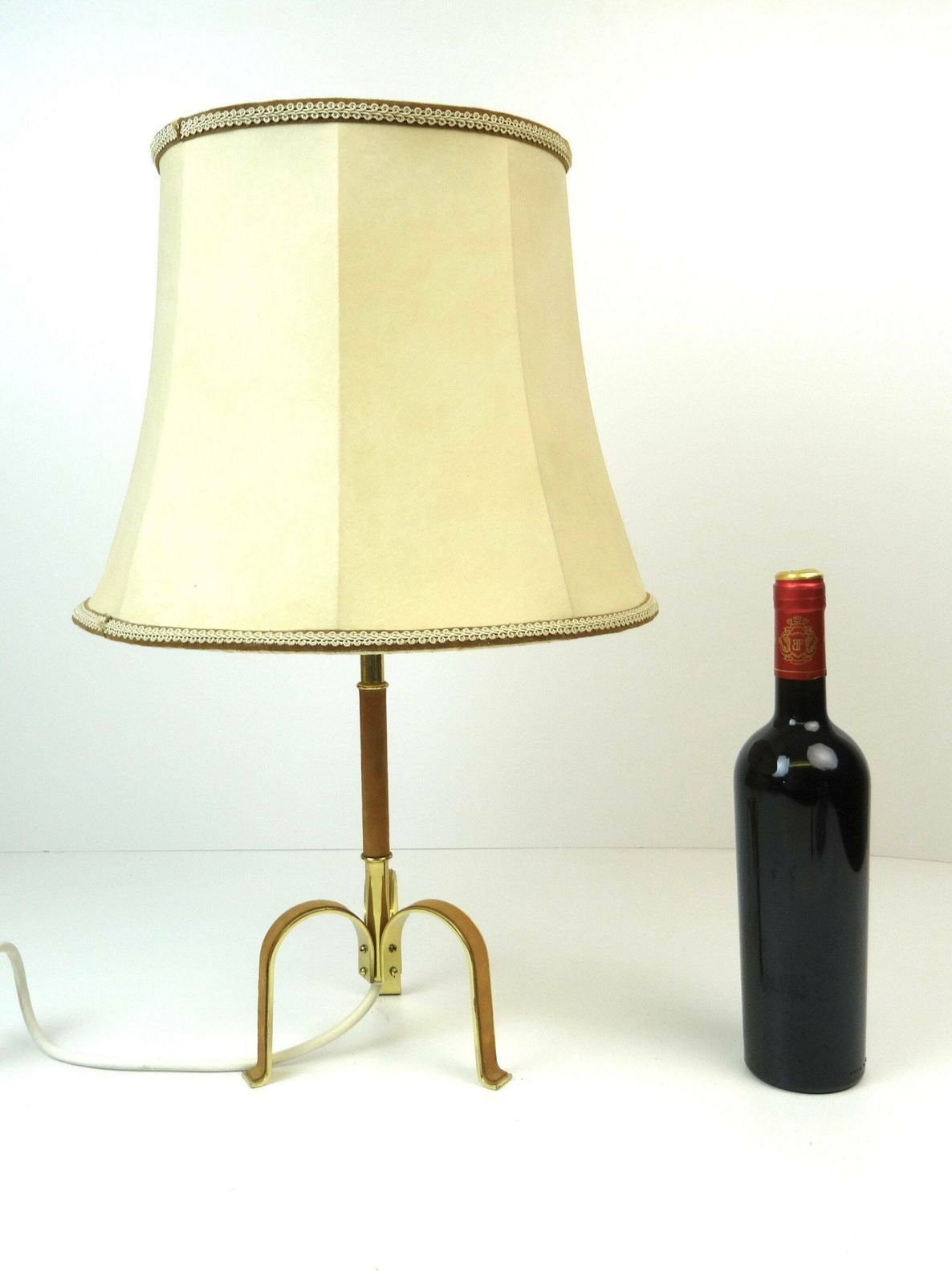 Beautiful Hollywood Regency Brass & Leather Desk Lamp By Vereinigte Werkstätten Munich photo Lighting