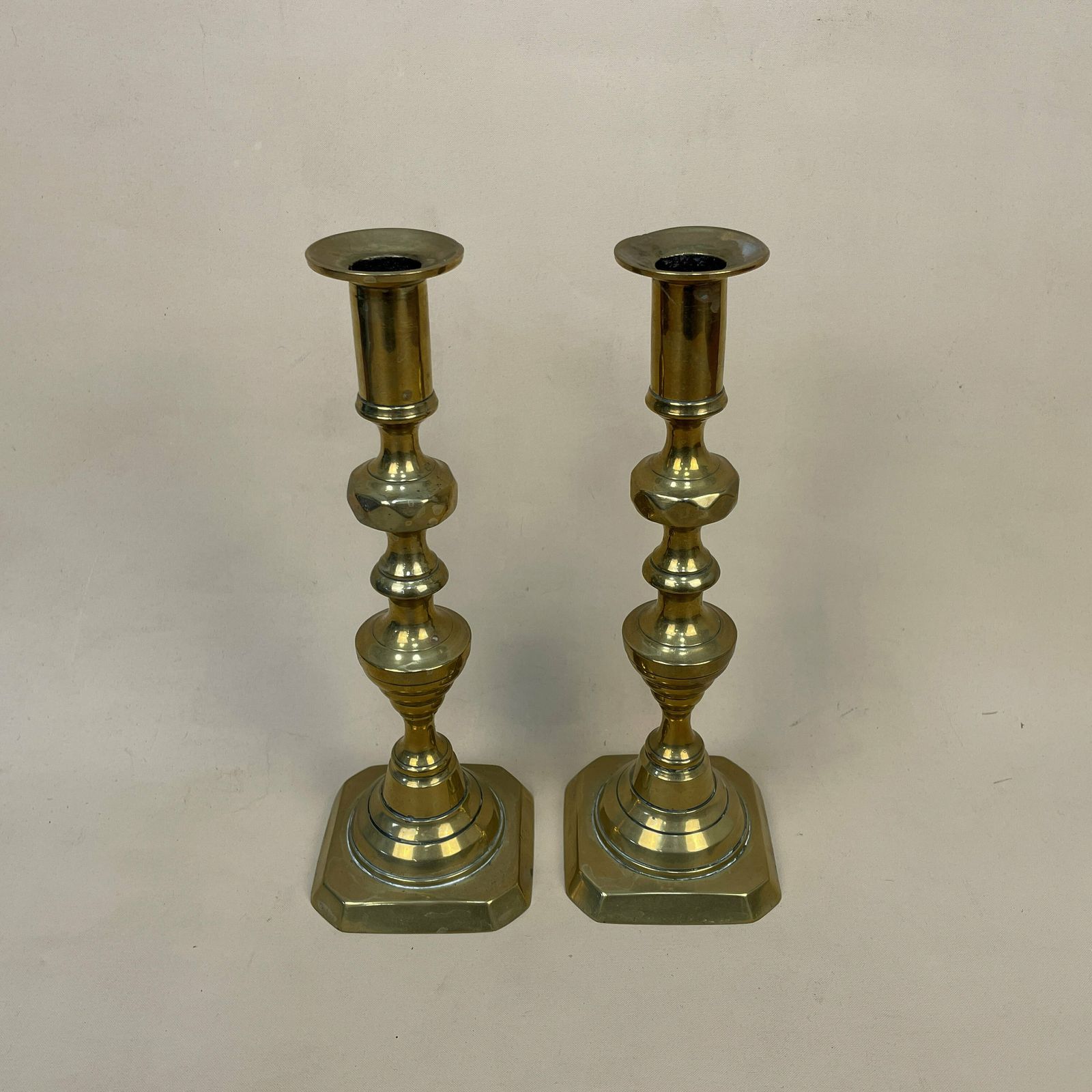 Antique Matching Pair Of Gold Brass Metal Candlestick Candle Stick Vintage Column Taper Dinner Candlesticks Square Base Column