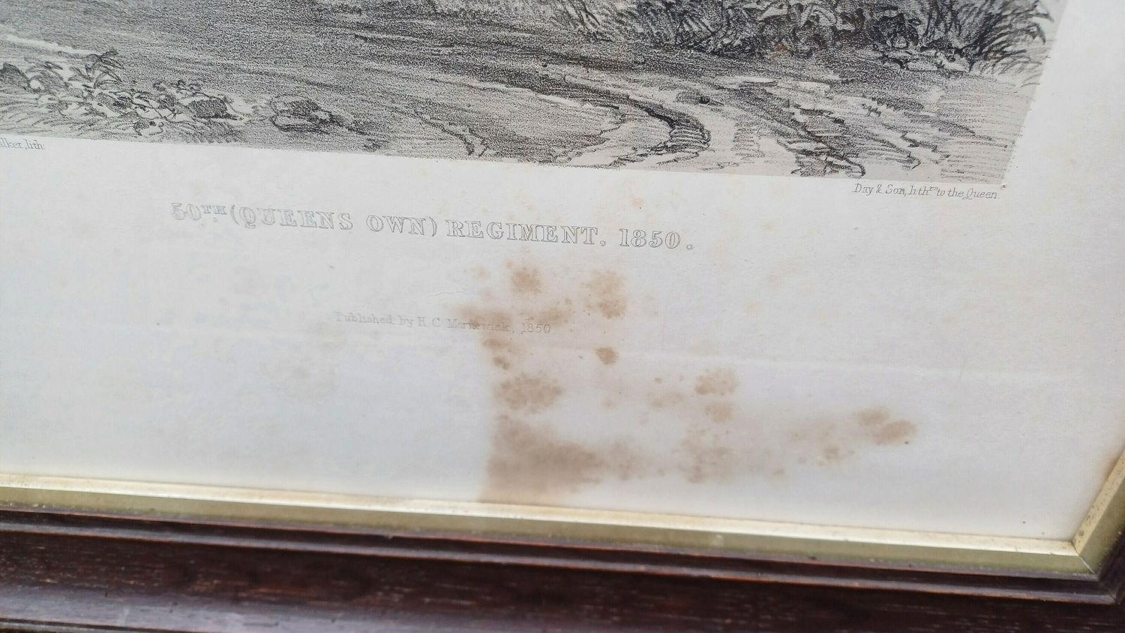 Vintage Military Print 50th (Queens Own) Regiment 1850. Glazed Oak Frame. E Walker Lithograph. photo 58.0
