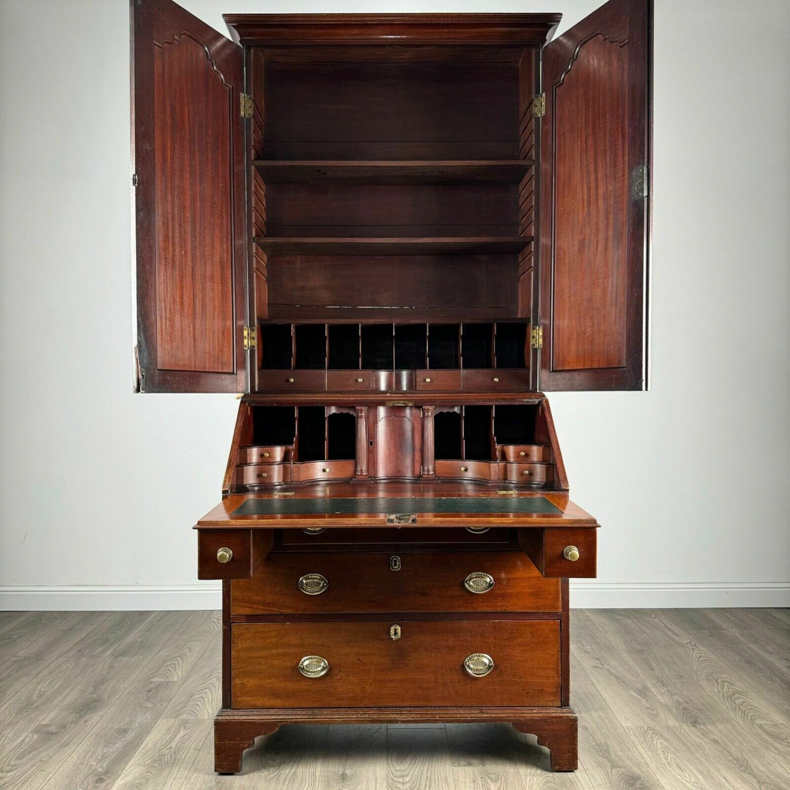 Antique 18th Century Fine Quality Bureau Bookcase In Mahogany photo for sale