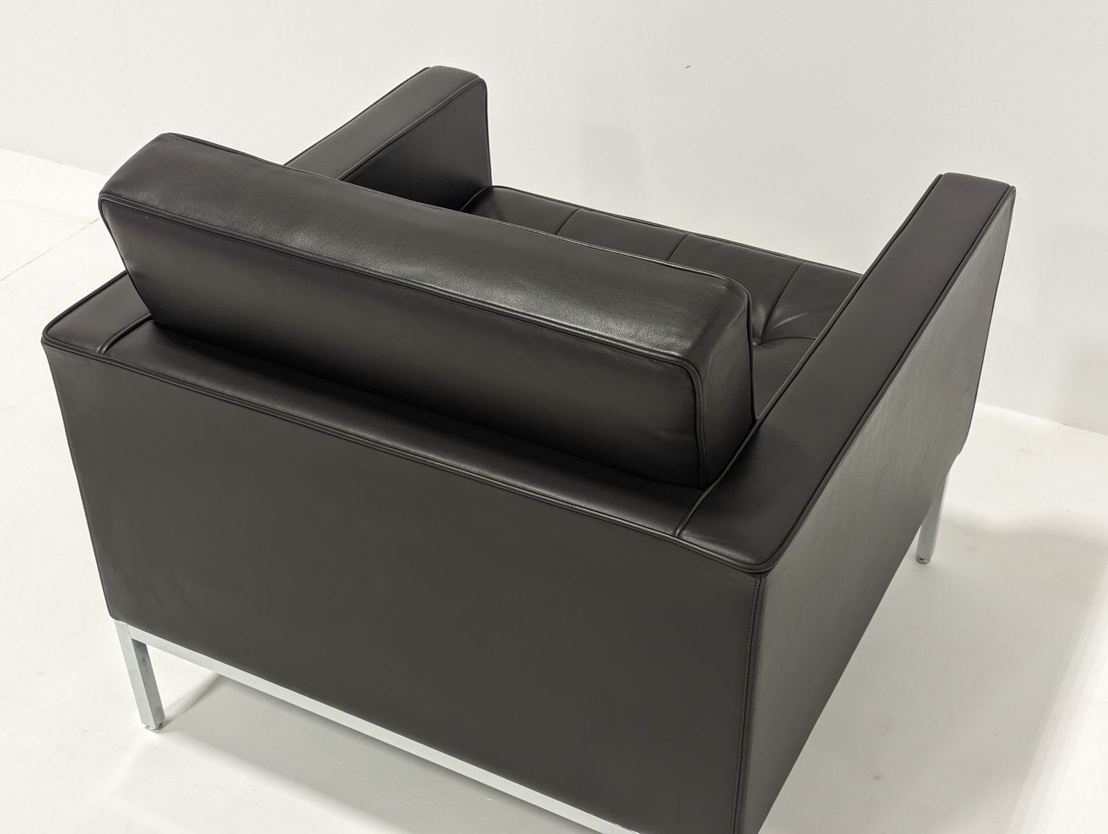 Knoll Studio Sabrina Armchair, Modernist photo Furniture
