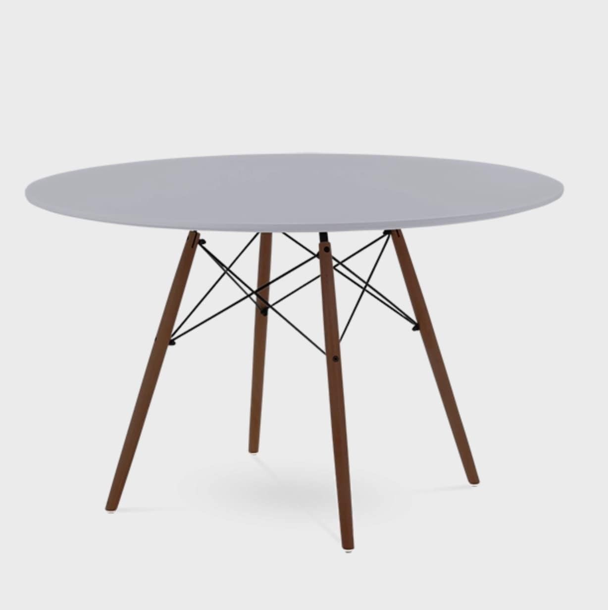 photo furniture Mid Century Scandinavian Design Round Dining Table
